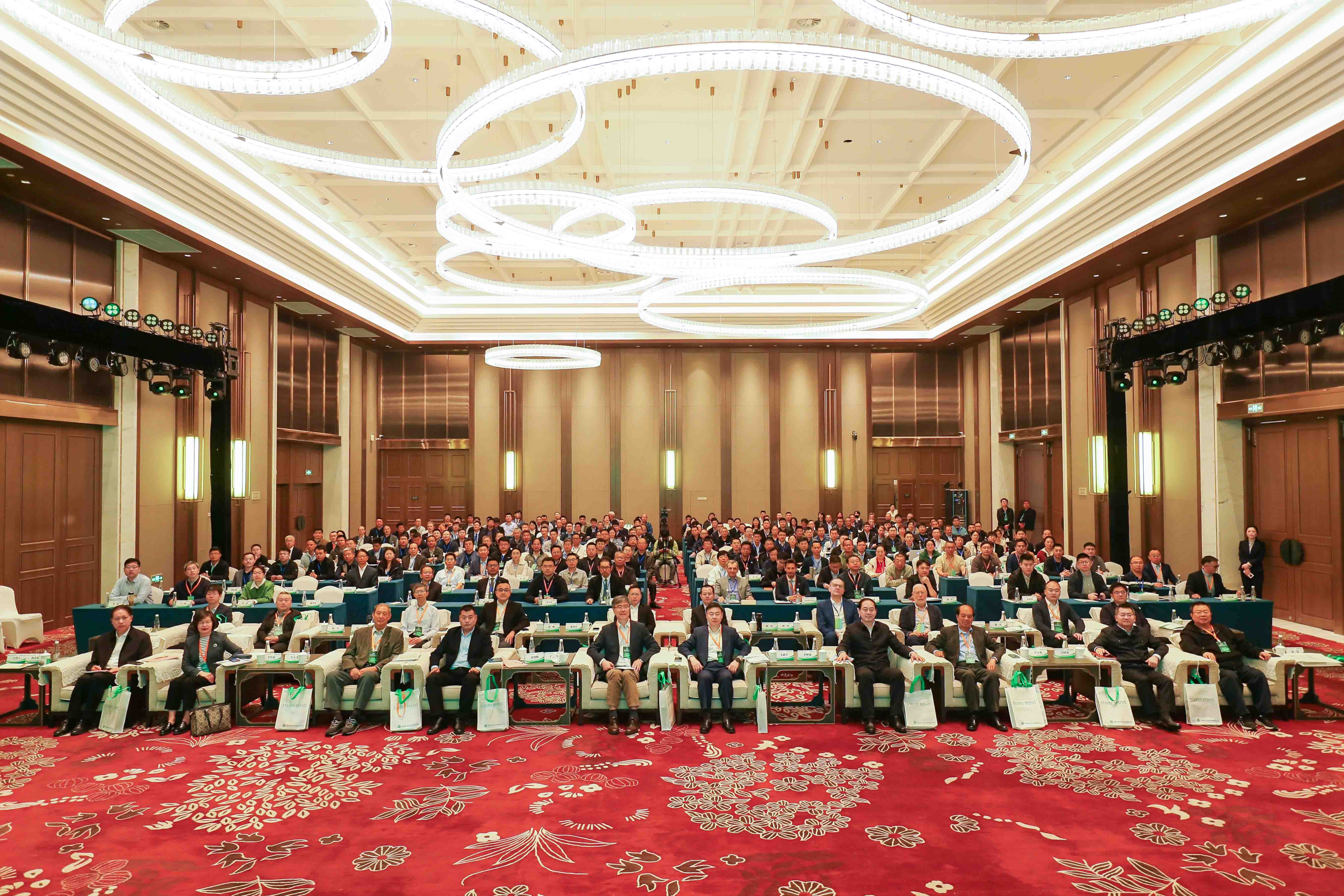 大会现场.jpg